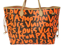 Load image into Gallery viewer, 極美品 LOUIS VUITTON ルイヴィトン モノグラムグラフィティ ネヴァーフルGM トートバッグ M93702 ブラウン オレンジ 中古 4b001868