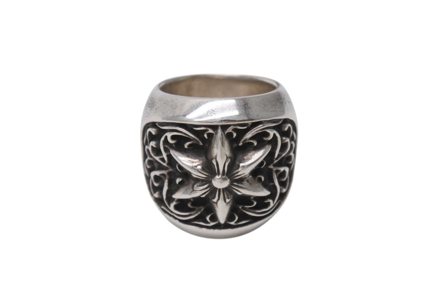 クロムハーツ　クラシックオーバルスター20号シルバー925 天然パヴェ クロムハーツ クラシックオーバルスター 20号 シルバー925 天然パヴェ