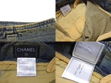 Load image into Gallery viewer, CHANEL シャネル フレアデニム デニムパンツ 00A P16439W02683 ベルト付き コットン インディゴブルー サイズ34 美品 中古 4b001939