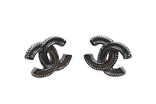 Load image into Gallery viewer, CHANEL シャネル ココマーク ラウンドチェーン ピアス A12A 重量約6.0g グレー イエロー シルバー メタル 両耳用 美品 中古 4b001980