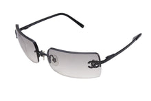 Load image into Gallery viewer, CHANEL シャネル ココマーク ラインストーン サングラス ブラック プラスチック メタル 62◻︎15 4104 アイウェア 小物 メガネ 美品 中古 4b001988