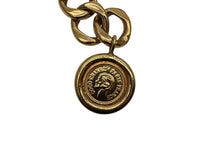 Load image into Gallery viewer, CHANEL シャネル ヴィンテージ コインモチーフ チェーンベルト ココマーク メダルチェーン 小物 GP ゴールド 美品 中古 4b001992