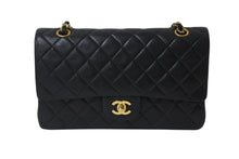 Load image into Gallery viewer, 極美品 CHANEL シャネル マトラッセ25 Wフラップ Wチェーンショルダーバッグ 2番台 ラムスキン ココマーク ブラック ゴールド金具 中古 4b002043