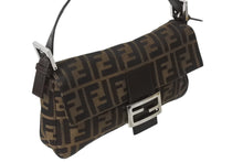 画像をギャラリービューアに読み込む, FENDI フェンディ マンマバケット ワンショルダーバッグ 26424 ズッカ柄 ブラウン キャンバス レザー シルバー金具 美品 中古 4b002044