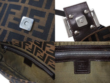 画像をギャラリービューアに読み込む, FENDI フェンディ マンマバケット ワンショルダーバッグ 26424 ズッカ柄 ブラウン キャンバス レザー シルバー金具 美品 中古 4b002044