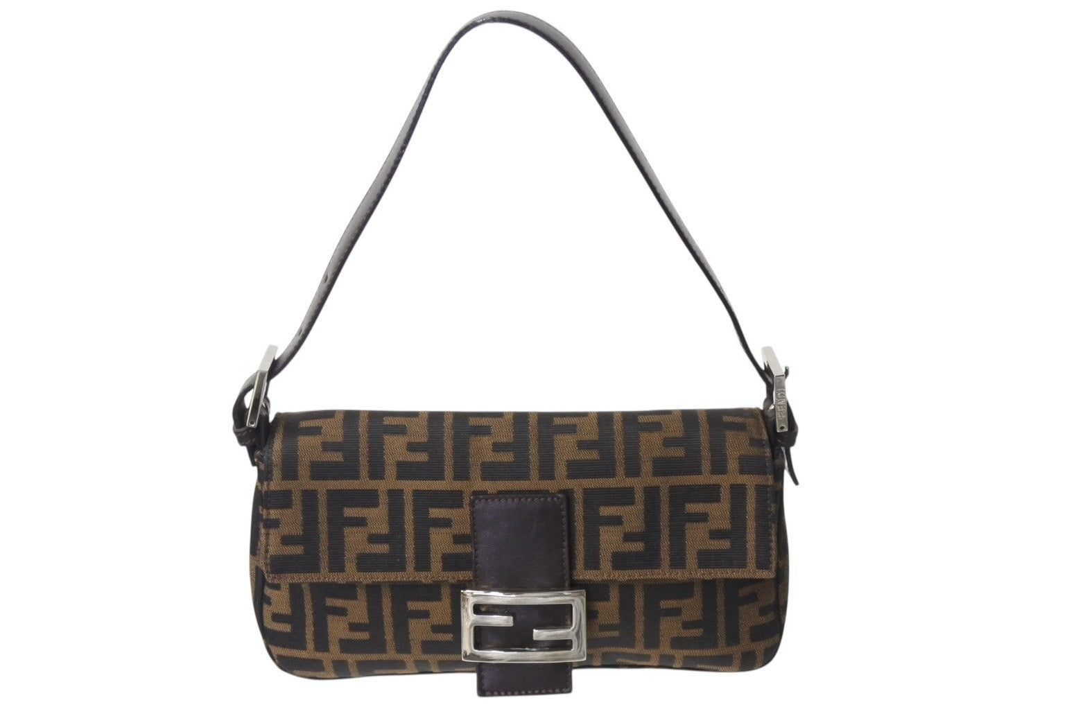 【美品】フェンディ マンマバケット ハンドバッグ ワンショルダー FENDI 黒 FENDI（フェンディ） 【5pd6258】フェンディ ハンドバッグ マンマ