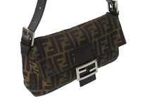 画像をギャラリービューアに読み込む, FENDI フェンディ マンマバケット ワンショルダーバッグ 26424 ズッカ柄 ブラウン キャンバス レザー シルバー金具 美品 中古 4b002046