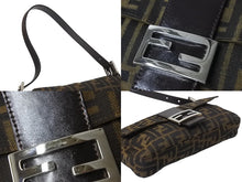 画像をギャラリービューアに読み込む, FENDI フェンディ マンマバケット ワンショルダーバッグ 26424 ズッカ柄 ブラウン キャンバス レザー シルバー金具 美品 中古 4b002046