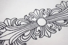 画像をギャラリービューアに読み込む, CHROME HEARTS クロムハーツ フローラルクロス タンクトップ ホワイト ONE SIZE コットン 美品 中古 4b002083