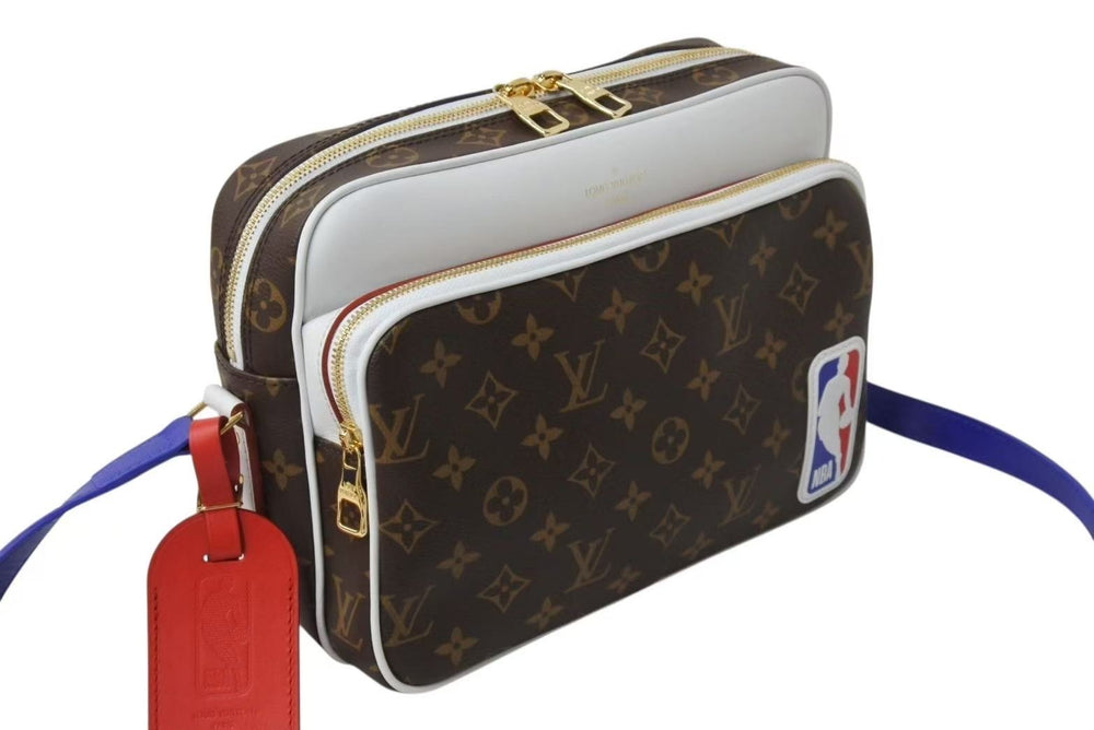 極美品 LOUIS VUITTON x NBA ルイヴィトン モノグラム M45584 ナイルメッセンジャーPM ショルダーバッグ 中古 4b002168