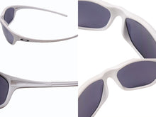 画像をギャラリービューアに読み込む, OAKLEY オークリー FROGSKINS フロッグスキン サングラス アイウェア ホワイト グレー アメリカ製 美品 中古 4b002216