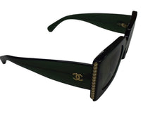 Load image into Gallery viewer, CHANEL シャネル サングラス 5480-H-A c.1718/S3 サイズ52□22 140 ココマーク フェイクパール クリアグリーン 美品 中古 4b002219