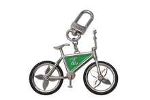画像をギャラリービューアに読み込む, LOUIS VUITTON ルイヴィトン BIJOU DE SAC BIKE ビジューサック バイク チャーム キーホルダー M77148 シルバー グリーン 美品 中古 4b002221