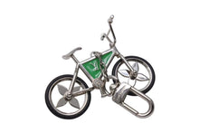 画像をギャラリービューアに読み込む, LOUIS VUITTON ルイヴィトン BIJOU DE SAC BIKE ビジューサック バイク チャーム キーホルダー M77148 シルバー グリーン 美品 中古 4b002221