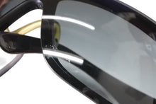 Load image into Gallery viewer, CHANEL シャネル SKI WRAPAROUND シールドサングラス 5085 c.501/87 サイズ110 ココマーク ブラック マグネット式 美品 中古 4b002222