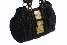 Load image into Gallery viewer, MIUMIU ミュウミュウ 2WAY マテラッセ ショルダーバッグ ハンドバッグ キルティング ブラック レザー ゴールド金具 美品 中古 4b002243