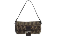 画像をギャラリービューアに読み込む, FENDI フェンディ マンマバケット ワンショルダーバッグ 26424 ズッカ柄 ブラウン キャンバス レザー シルバー金具 美品 中古 4b002247