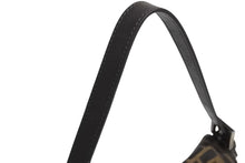 画像をギャラリービューアに読み込む, FENDI フェンディ マンマバケット ワンショルダーバッグ 26424 ズッカ柄 ブラウン キャンバス レザー シルバー金具 美品 中古 4b002247