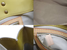 Load image into Gallery viewer, LOUIS VUITTON ルイヴィトン リードPM ハンドバッグ M91144 モノグラム ヴェルニ レザー イエロー ゴールド金具 美品 中古 4b002250
