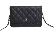 Load image into Gallery viewer, 新品同様 CHANEL シャネル チェーンウォレット 長財布 AP0250 23番台 ココマーク キャビアスキン ブラック シルバー金具 中古 4b002263