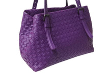 画像をギャラリービューアに読み込む, BOTTEGAVENETA ボッテガヴェネタ イントレチャート チェスタ レザー トートバッグ パープル ワンショルダー 紫 鞄 美品 中古 4b002264