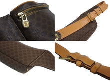 画像をギャラリービューアに読み込む, CELINE セリーヌ ウエストバッグ マカダム イタリア製 PVC ヌメ革 ブラウン ゴールド金具 美品 中古 4b002266