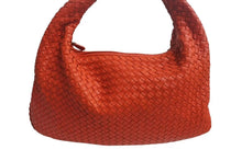 Load image into Gallery viewer, BOTTEGA VENETA ボッテガヴェネタ イントレチャート ホーボー ワンショルダーバッグ 115653 レザー レッド 美品 中古 4b002267