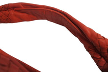 Load image into Gallery viewer, BOTTEGA VENETA ボッテガヴェネタ イントレチャート ホーボー ワンショルダーバッグ 115653 レザー レッド 美品 中古 4b002267