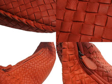 Load image into Gallery viewer, BOTTEGA VENETA ボッテガヴェネタ イントレチャート ホーボー ワンショルダーバッグ 115653 レザー レッド 美品 中古 4b002267
