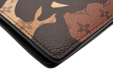 Load image into Gallery viewer, LOUIS VUITTON ルイヴィトン モノグラム ポルトフォイユ ミュルティプル 二つ折り財布 M82573 ブラウン 美品 中古 4b002291