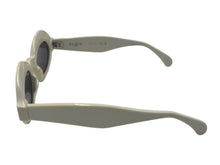 Load image into Gallery viewer, ALAIA アライア オーバル サングラス ホワイト プラスチック アイウェア 小物 49☐22-140 AA0059S シルバー金具 美品 中古 4b002292