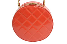 Load image into Gallery viewer, CHANEL シャネル ヴィンテージ ラウンド バニティバッグ チェーンハンドル ココマーク パテント レッド 激レア 美品 中古 4b002305
