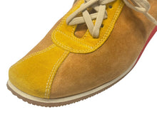 Load image into Gallery viewer, 極美品 MIUMIU ミュウミュウ スニーカー サイズ8 1/2 26.5cm スウェード 6E 0390 ブラウン イエロー レッド 中古 4b002319