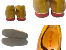 Load image into Gallery viewer, 極美品 MIUMIU ミュウミュウ スニーカー サイズ8 1/2 26.5cm スウェード 6E 0390 ブラウン イエロー レッド 中古 4b002319