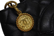 Load image into Gallery viewer, 極美品 CHANEL シャネル 復刻トートバッグ ハンドバッグ ココマーク ロゴ 鞄 7番台 キャビアスキン ブラック ゴールド金具 中古 4b002324