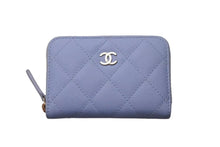 Load image into Gallery viewer, 極美品 CHANEL シャネル ジップコインケース 小銭入れ AP0216 キャビアスキン ライトブルー ゴールド金具 中古 4b002337