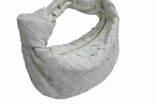 Load image into Gallery viewer, BOTTEGA VENETA ボッテガヴェネタ ミニ ジョディ ハンドバッグ A00137108K イントレチャート パステルグリーン 美品 中古 4b002340