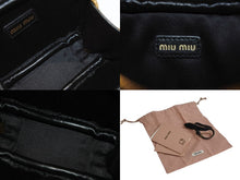 Load image into Gallery viewer, 極美品 MIU MIU ミュウミュウ ボー レザー マイクロバッグ ハンドバッグ 5NR036 カーフ ブラック ゴールド金具 中古 4b002342