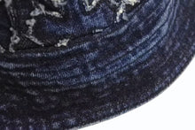 画像をギャラリービューアに読み込む, 極美品 CHROME HEARTS クロムハーツ ダガー クロスパッチ デニム バケットハット U-CHUM-FBRC 帽子 インディゴ サイズS 中古 4b002357