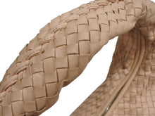 Load image into Gallery viewer, BOTTEGAVENETA ボッテガヴェネタ イントレチャート ホーボー ワンショルダーバッグ 189227 レザー ピンク 鞄 肩掛け 美品 中古 4b002373