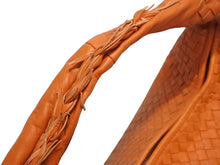 Load image into Gallery viewer, BOTTEGA VENETA ボッテガヴェネタ イントレチャート ホーボー ワンショルダーバッグ 115654 レザー オレンジ 良品 中古 4b002379