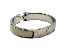 Load image into Gallery viewer, HERMES エルメス クリッククラック H ブレスレット バングル D刻印 メタル アイボリー シルバー 美品 中古 4b002382