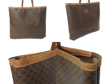 画像をギャラリービューアに読み込む, CELINE セリーヌ トートバッグ マカダム柄 ベージュ ブラウン PVC レザー ゴールド金具 良品 中古 4b002398