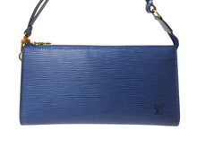 画像をギャラリービューアに読み込む, 極美品 LOUIS VUITTON ルイヴィトン ポシェット アクセソワール ワンショルダーバッグ M52945 エピ レザー ブルー 中古 4b002406