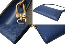 画像をギャラリービューアに読み込む, 極美品 LOUIS VUITTON ルイヴィトン ポシェット アクセソワール ワンショルダーバッグ M52945 エピ レザー ブルー 中古 4b002406