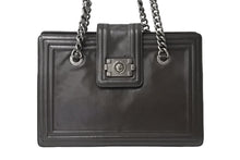 Load image into Gallery viewer, CHANEL シャネル ボーイシャネル チェーンワンショルダーバッグ 15番台 ココマーク カーフレザー ブラウン 美品 中古 4b002418