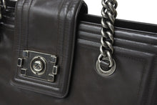Load image into Gallery viewer, CHANEL シャネル ボーイシャネル チェーンワンショルダーバッグ 15番台 ココマーク カーフレザー ブラウン 美品 中古 4b002418
