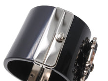 Load image into Gallery viewer, CHANEL シャネル ココマーク バングル ブレスレット 08C刻印 プラスチック メタル ブラック ラインストーン ピンク シルバー金具 美品 中古 4b002439
