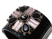 Load image into Gallery viewer, CHANEL シャネル ココマーク バングル ブレスレット 08C刻印 プラスチック メタル ブラック ラインストーン ピンク シルバー金具 美品 中古 4b002439