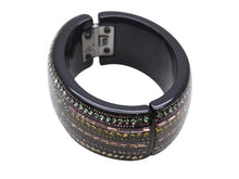 Load image into Gallery viewer, CHANEL シャネル バングル マグネット式 11P刻印 ココマーク ラインストーン ブラック マルチカラー 美品 中古 4b002440